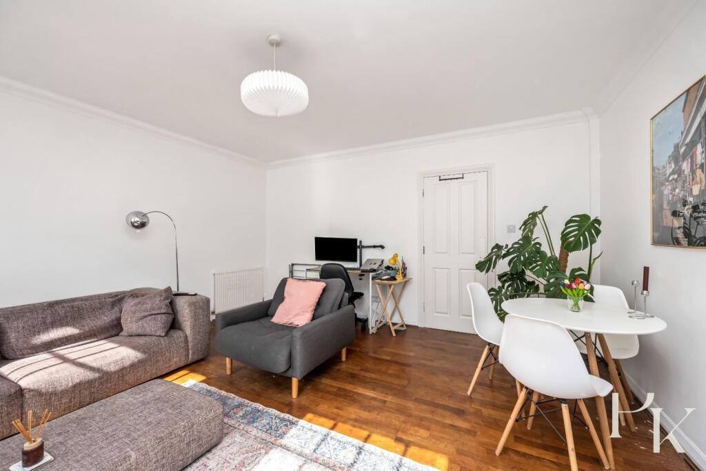 Apartment in Hove, Brunswick - View 5