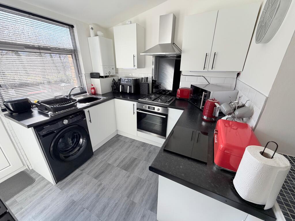 30 Milton Street, Aberdare photo 4