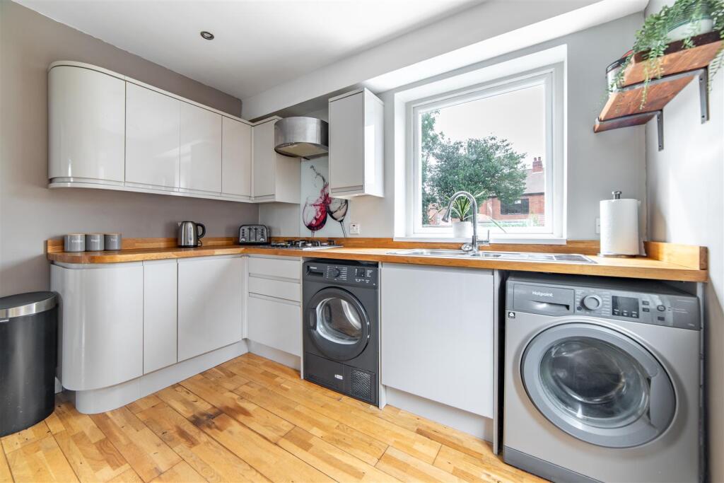 House in Newcastle upon Tyne - View 4