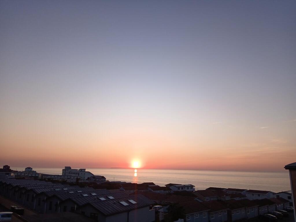Nelson Road, Westward Ho! photo 2