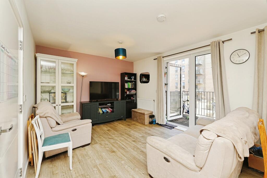 Apartment in London - View 2