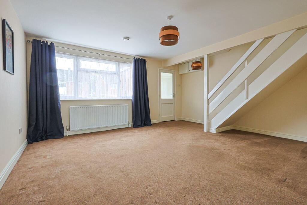 House in Enfield - More
