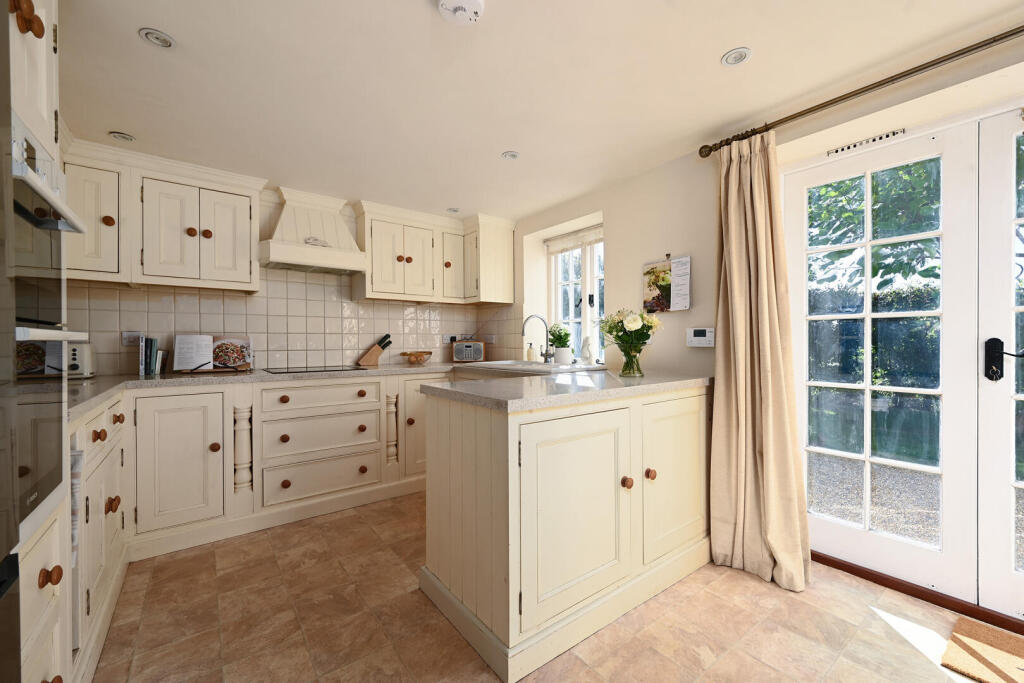 House in Tonbridge - View 5