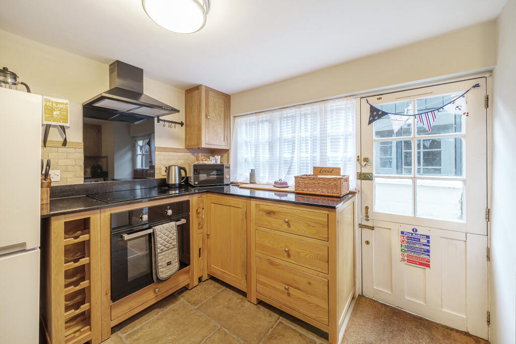 House in Plymouth - View 5