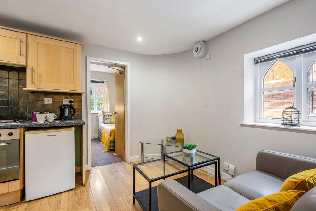 Main image of property: HYDE TERRACE, Leeds