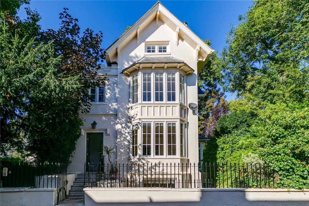 House in London - View 3