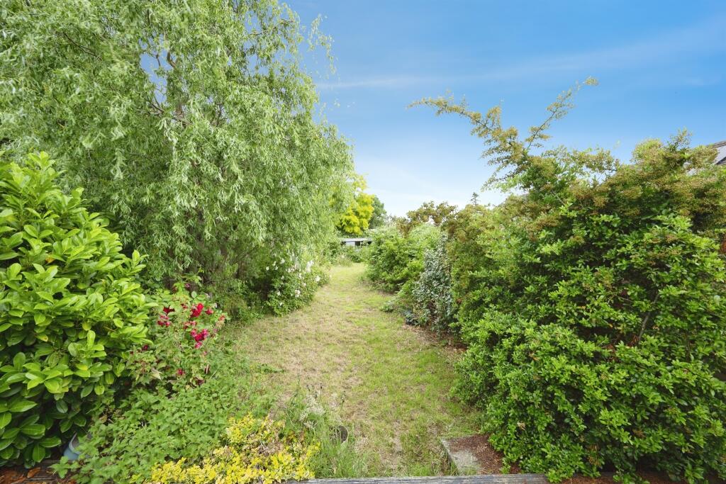 House in Aylesbury, Quarrendon - View 4