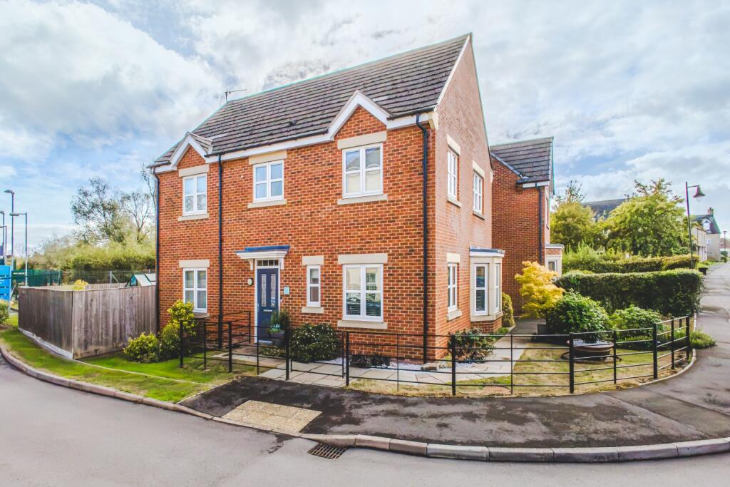 House in Blunsdon St Andrew, Haydon End, Haydon Wick