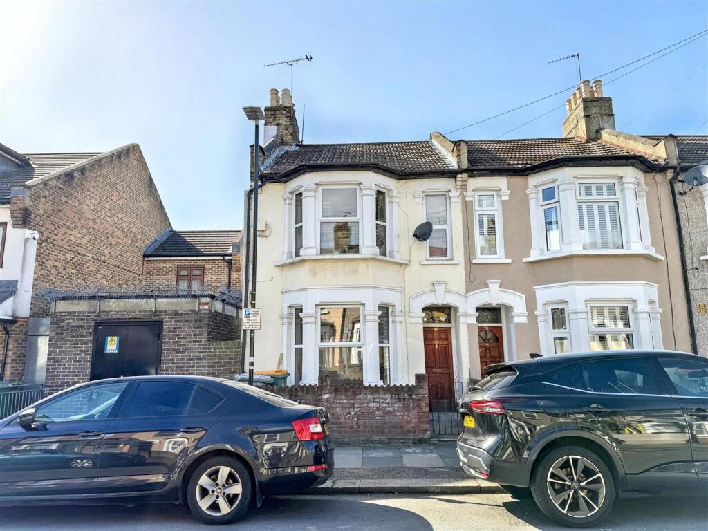 Main image of property: Harcourt Road, London