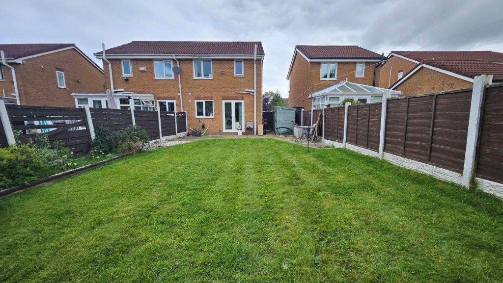 Main image of property: 9 Canmore Close, Bolton, BL3 4TN