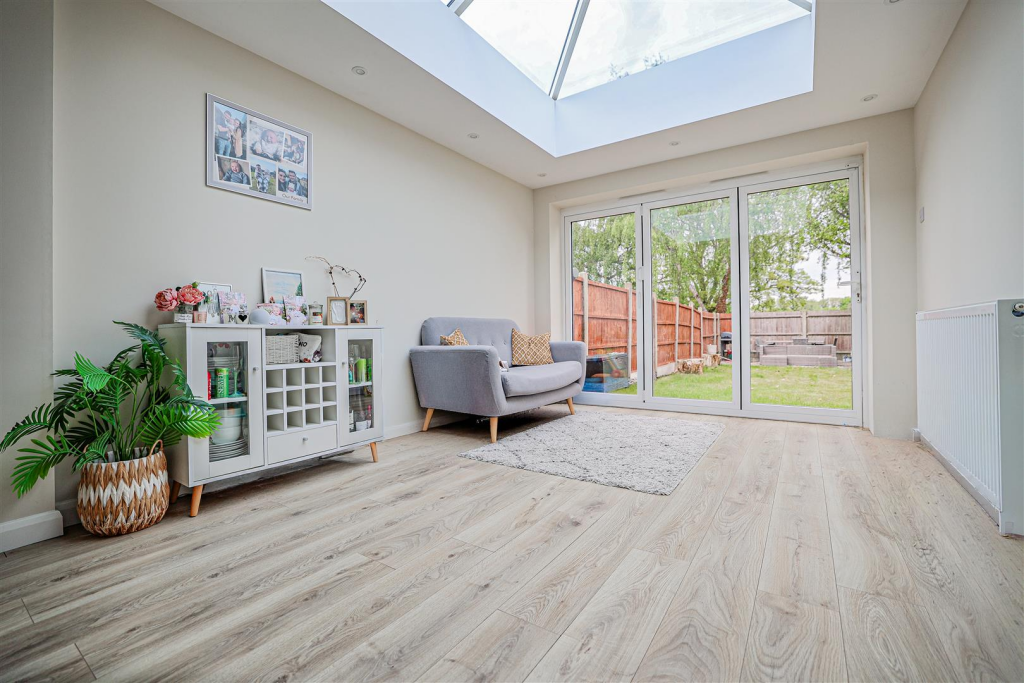 House in Dacorum, Hertfordshire - View 5