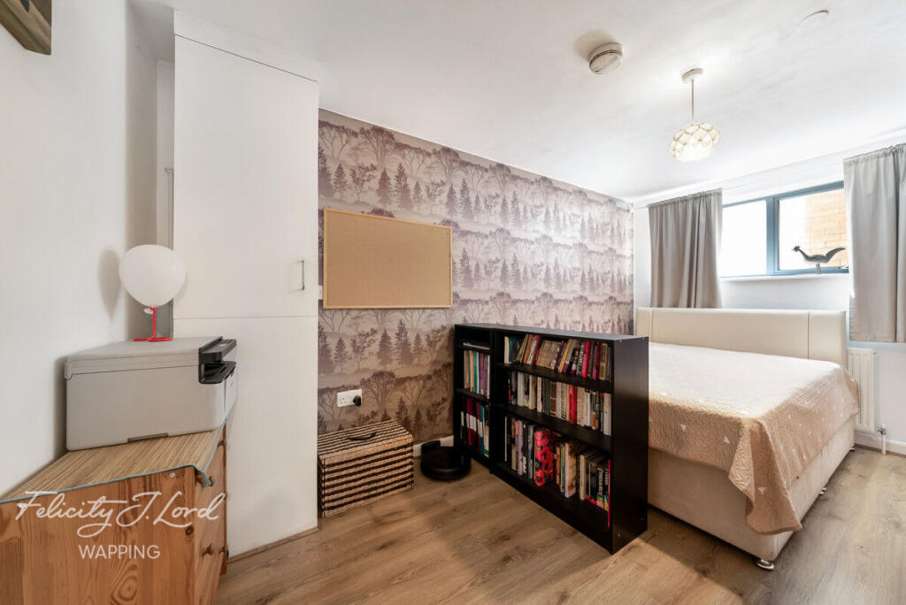 Apartment in London, Ratcliffe, Stepney - More