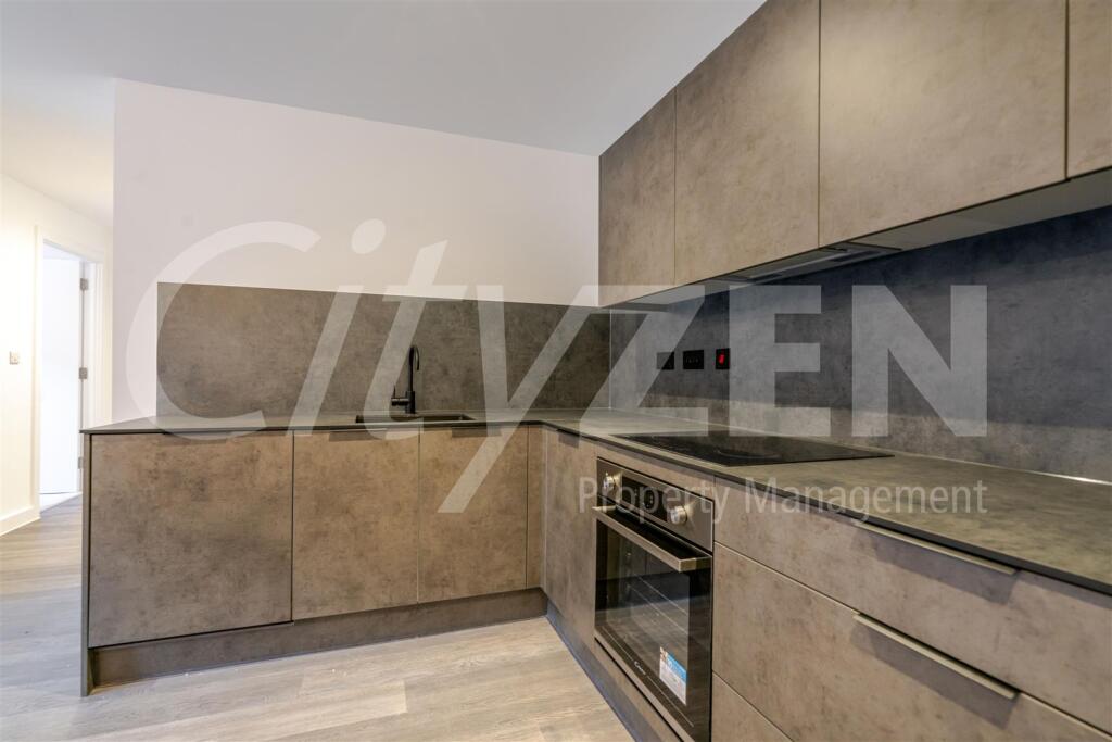Apartment in Salford, Ordsall - View 2
