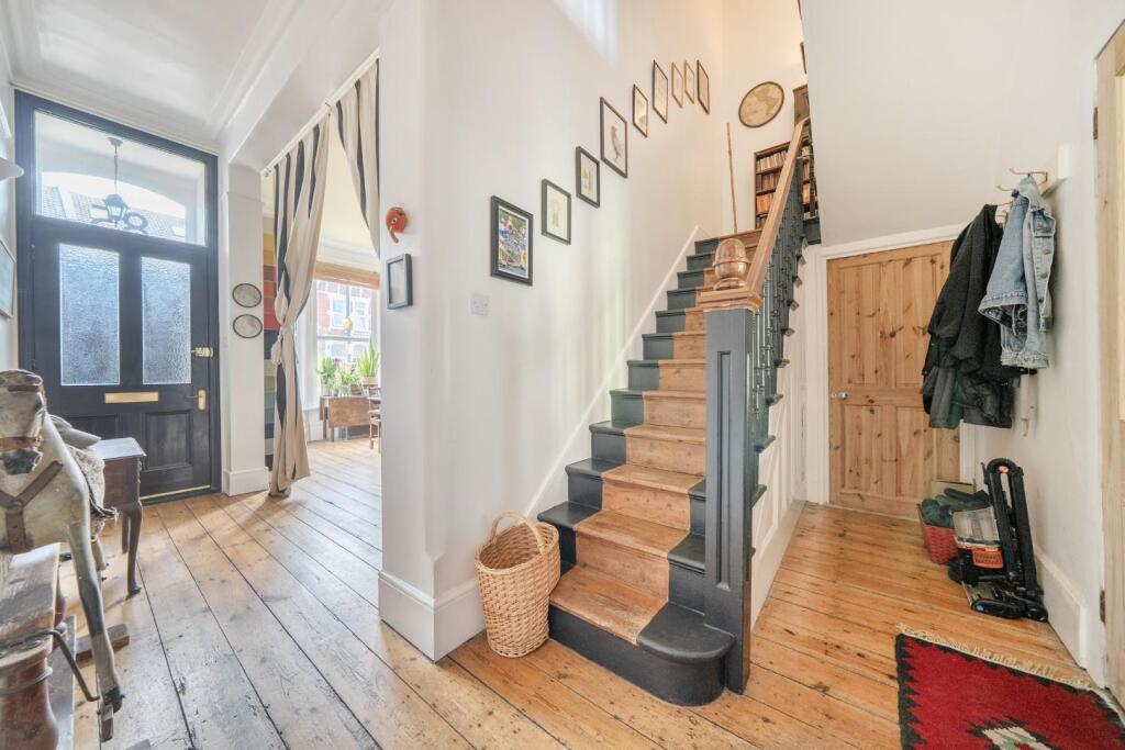 House in Portsmouth, Southsea - View 4