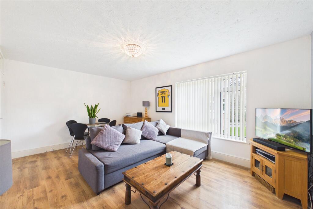 Tunworth Court, Tadley, Hampshire, RG26 photo 3