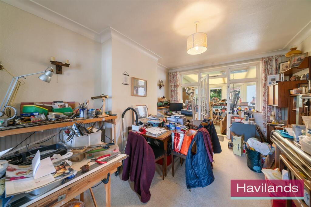 Hadley Way, Winchmore Hill, London photo 4