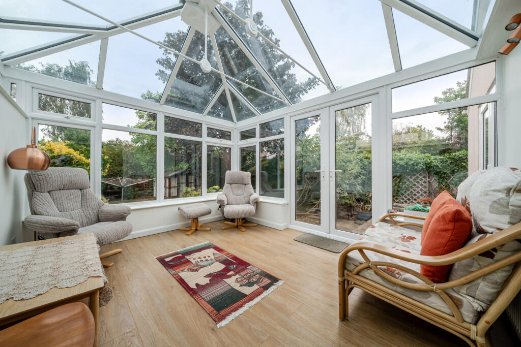 House in Bromley - View 5
