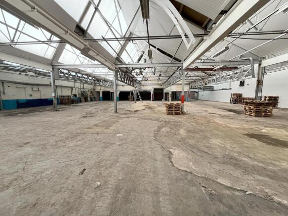 Warehouse photo 11