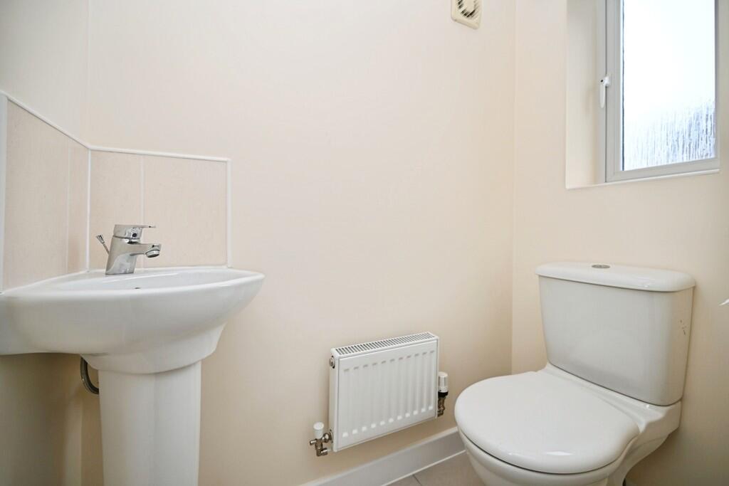 Sheepcote Drive, Rugby photo 3