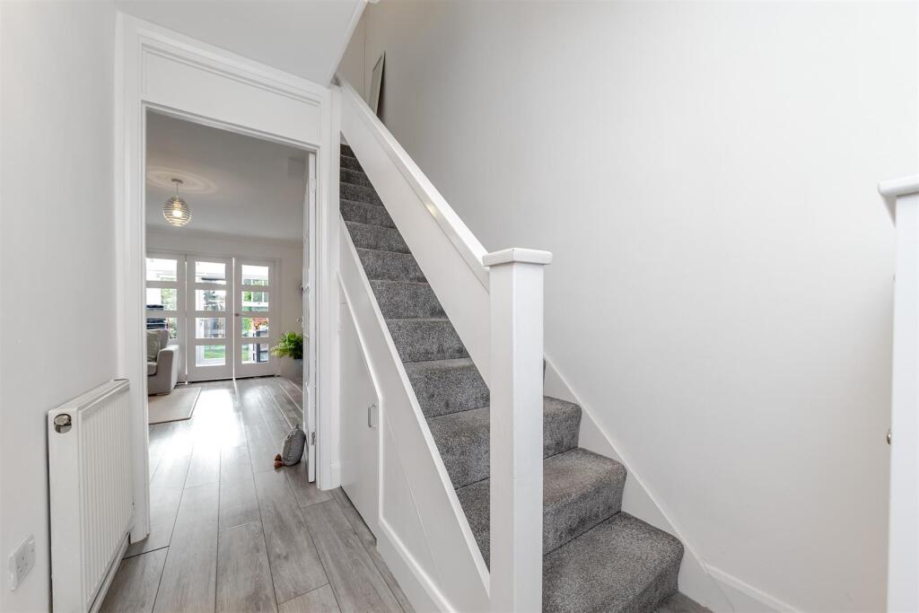 House in St Albans, Jersey Farm, Sandridge - View 5