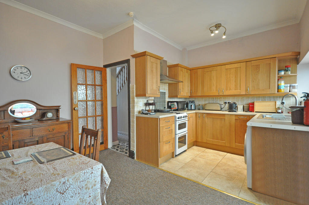 House in Newport - View 3