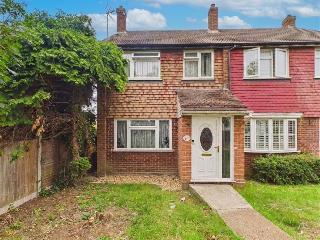 Main image of property: Larkswood Road, Corringham, SS17