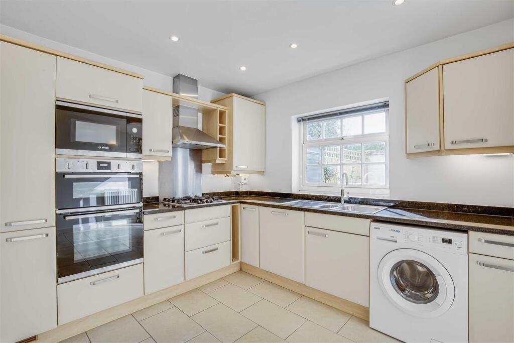 Church Avenue, East Sheen, SW14 photo 4