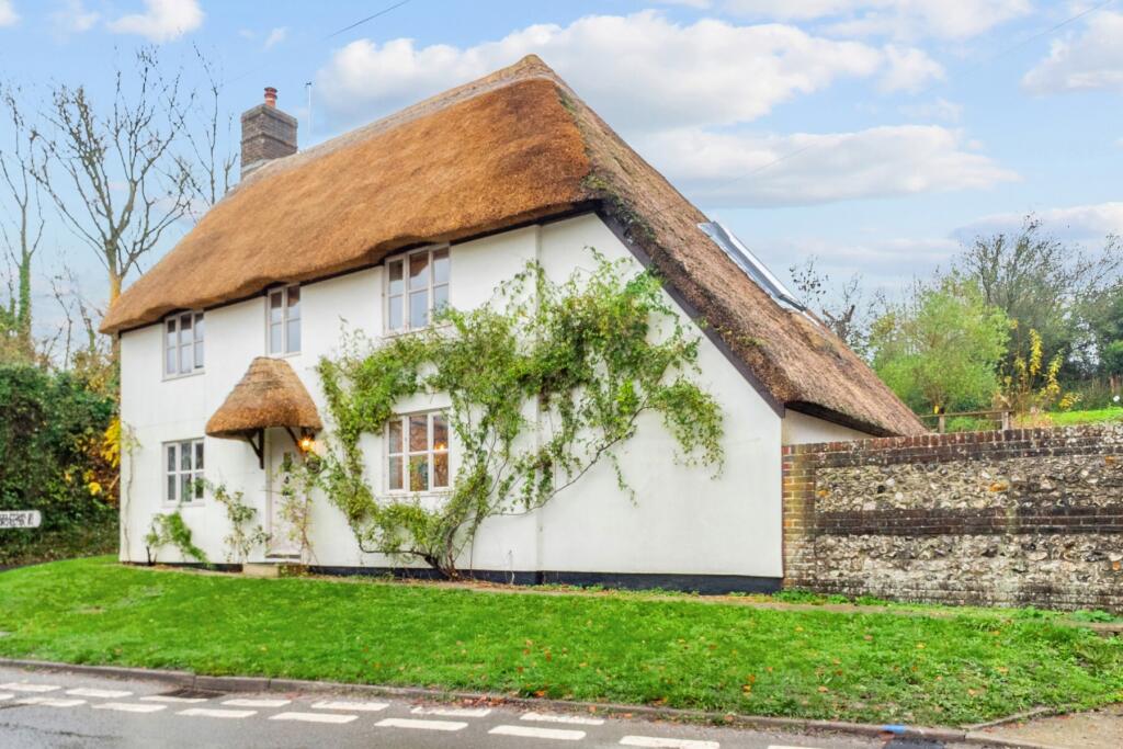 Main image of property: Piddlehinton, Dorset