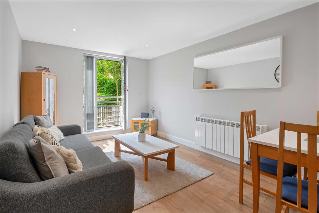 Main image of property: Ropewalk Court, Nottingham