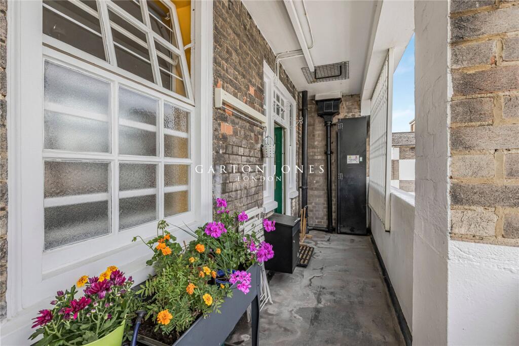 Apartment in London, City of Westminster - View 5