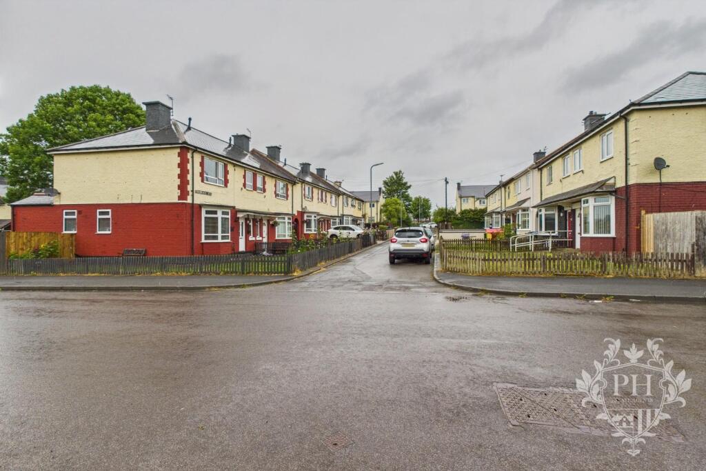 Springfield Road, middlesbrough photo 4