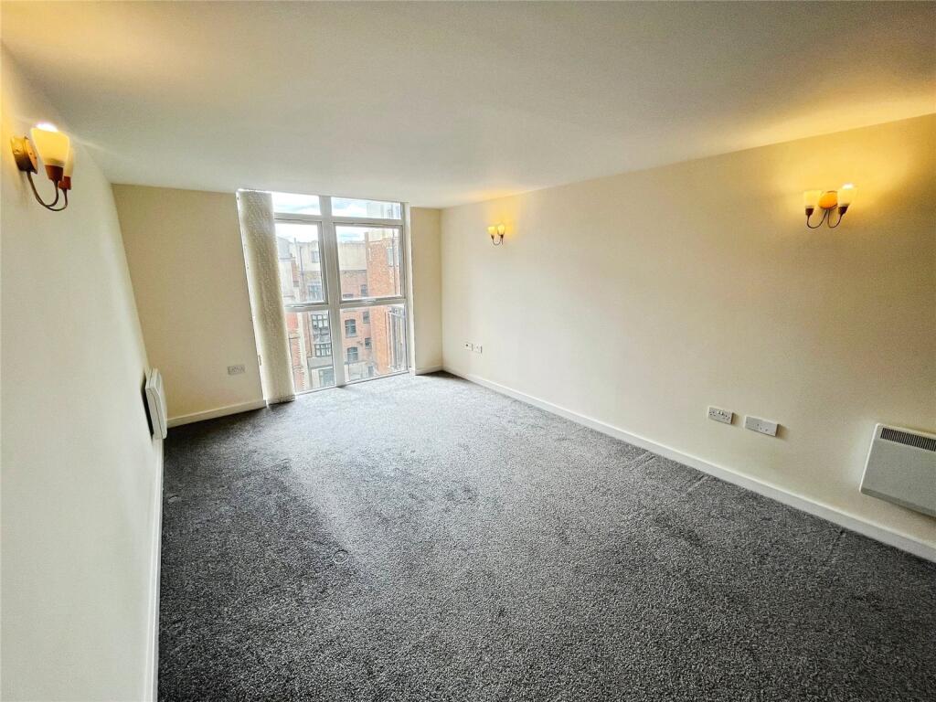 Apartment in Leicester, St Matthew's - View 3