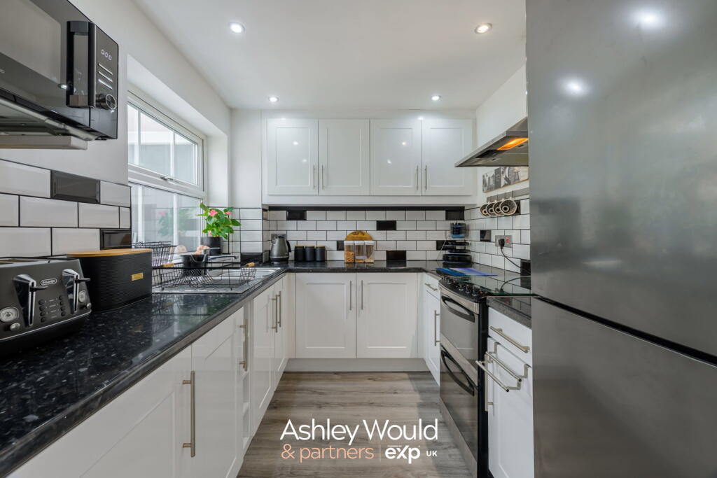 House in Birmingham, New Frankley in Birmingham - View 2