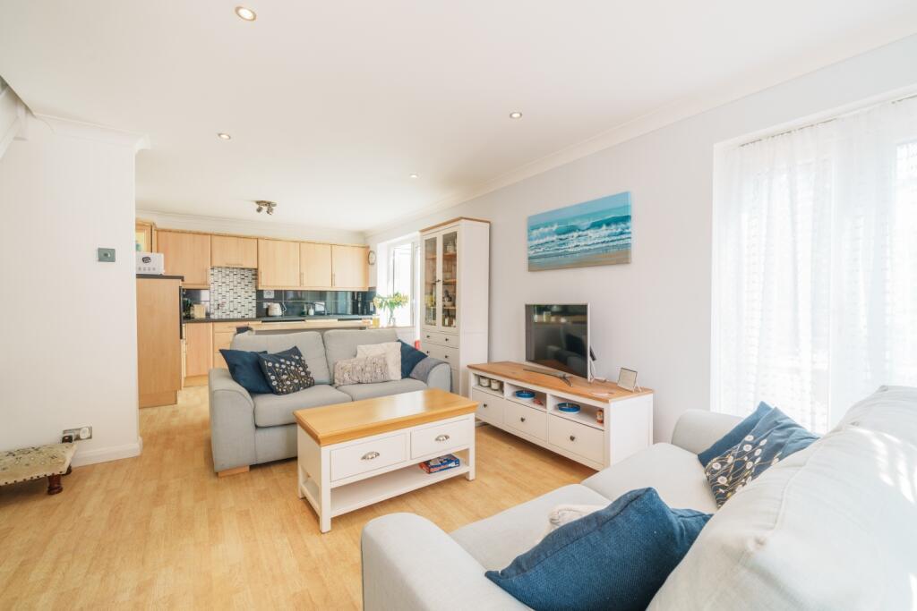 House in Gosport, Lee-on-the-Solent - View 2