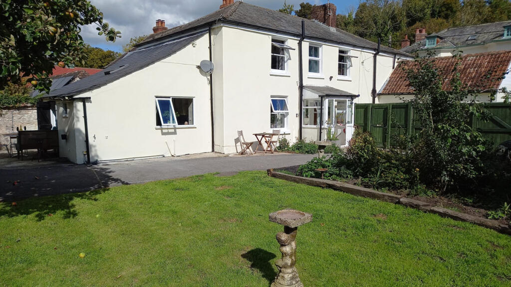 4-bed detached on The Post Office, Dorchester, DT2 7, £425,000