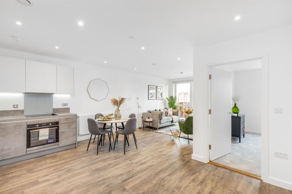 Main image of property: 1 bed, 3rd floor, Kingfisher, The Halcyon in Fresh Wharf