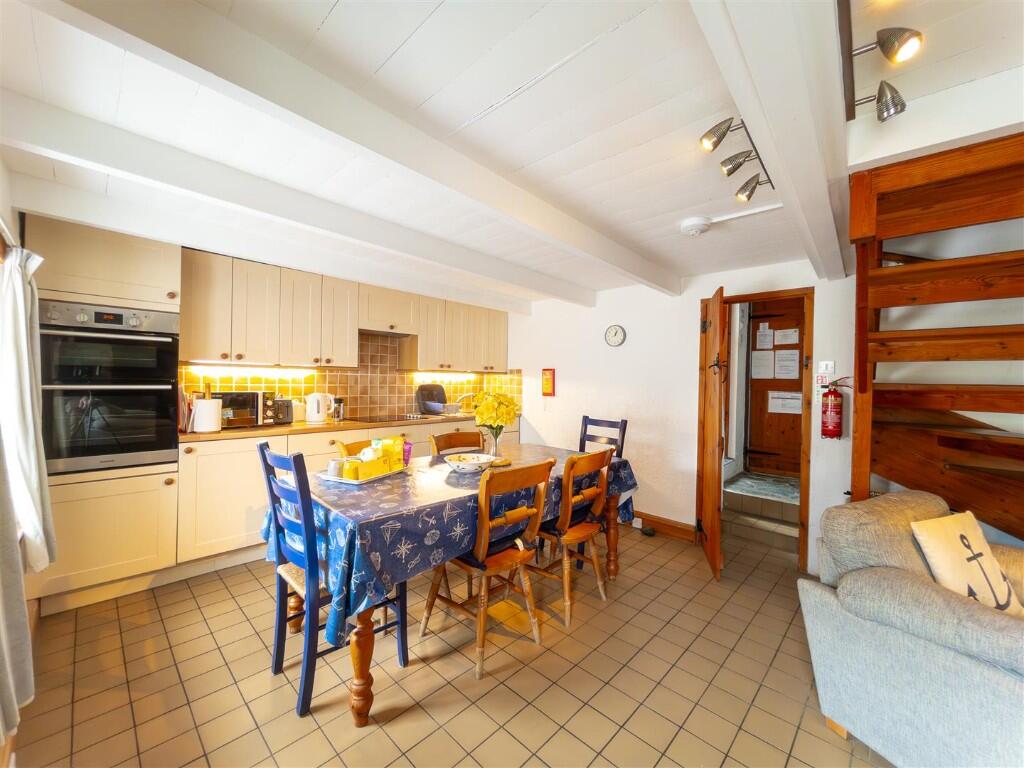Porthallow, Cornwall photo 4