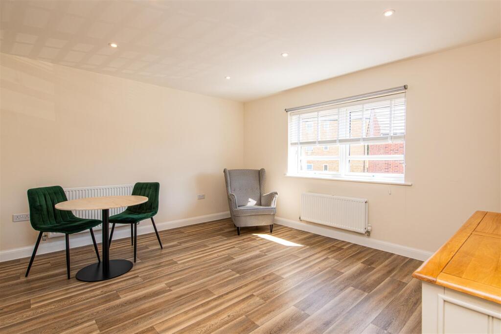 Bunnet Road, Wellingborough photo 3