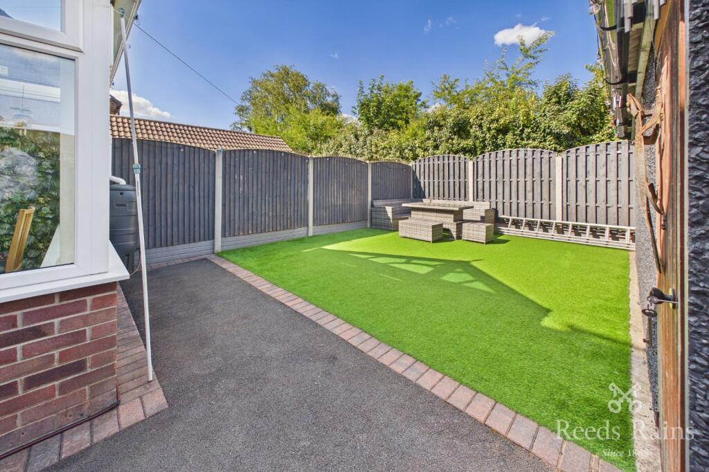 Holmsley Crest, Woodlesford, Leeds, West Yorkshire, LS26 photo 3