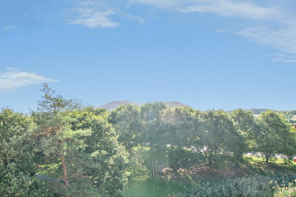Apartment in Malvern Hills, Malvern - View 4