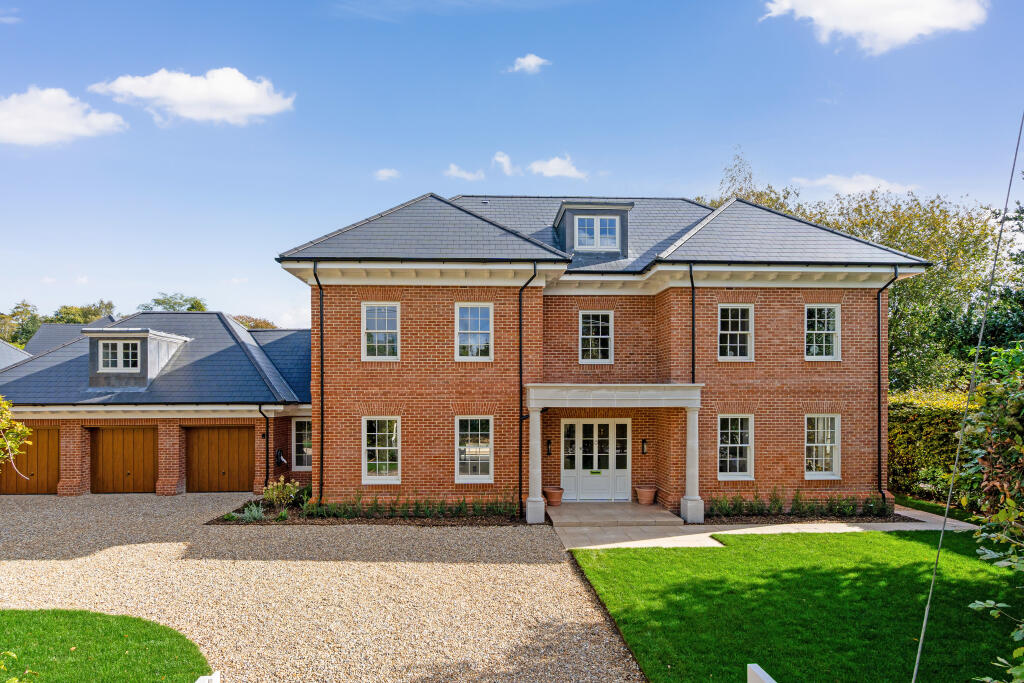 6-bed detached on Fairfield Road, Shawford, SO21, £2,750,000