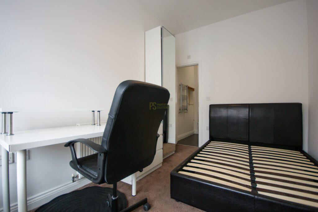 4 bedroom terraced house for rent