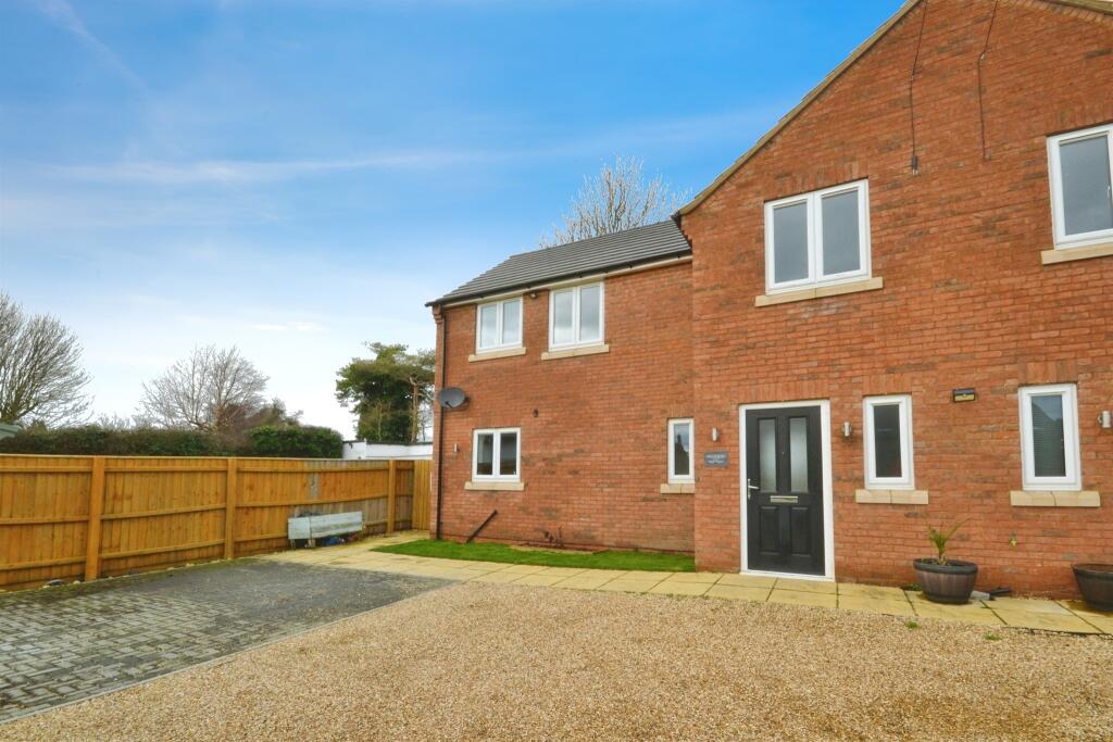Main image of property: Back Bank, Whaplode Drove, Spalding