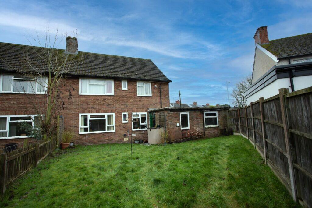 Meadow Road, Newport photo 3