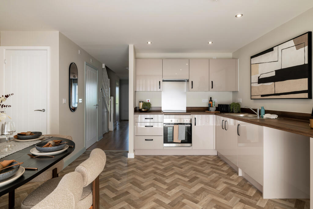 Thane Road West nottingham NG90 1BS - View 6