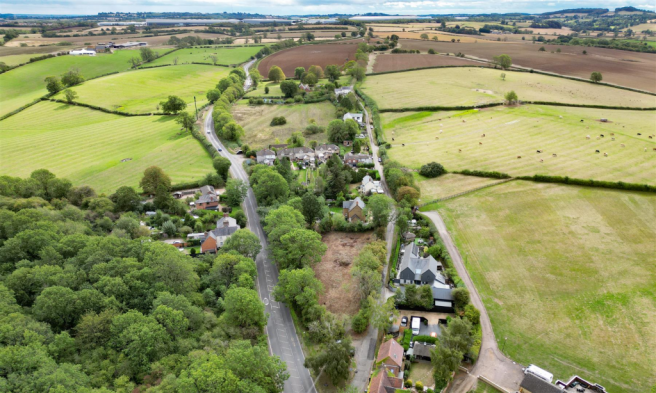 Braunston 13_edited 3.png