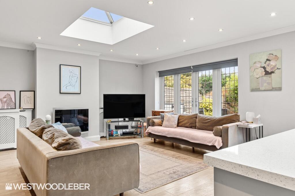 House in Broxbourne - View 4