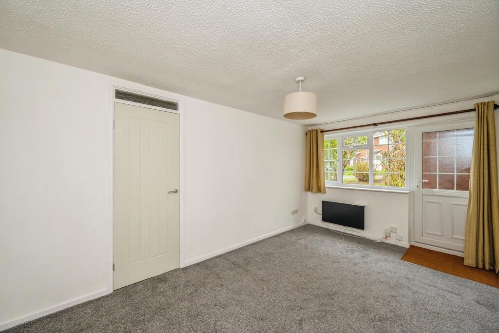 Apartment in Lichfield - View 3