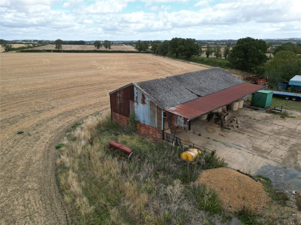 Barn Conversion, Scaldwell Road, Brixworth, Northamptonshire, NN6 - View 4