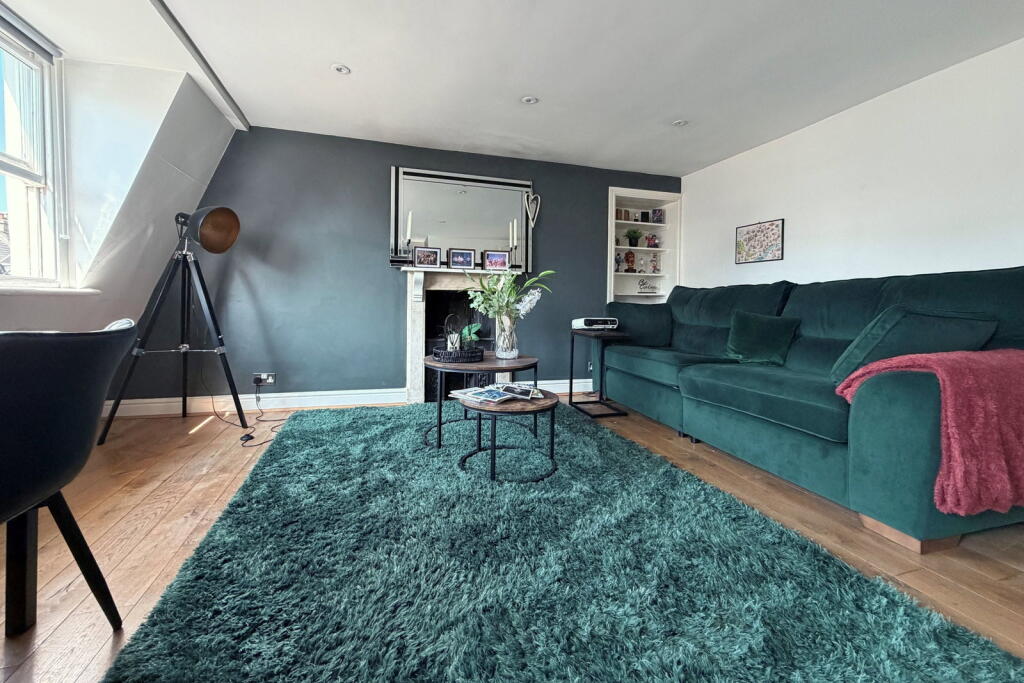 Apartment in Bath - View 3